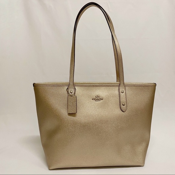 Coach Handbags - NWT Coach Tote bag